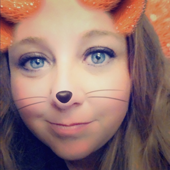 Meet your Posher, Carri - Picture 1 of 1